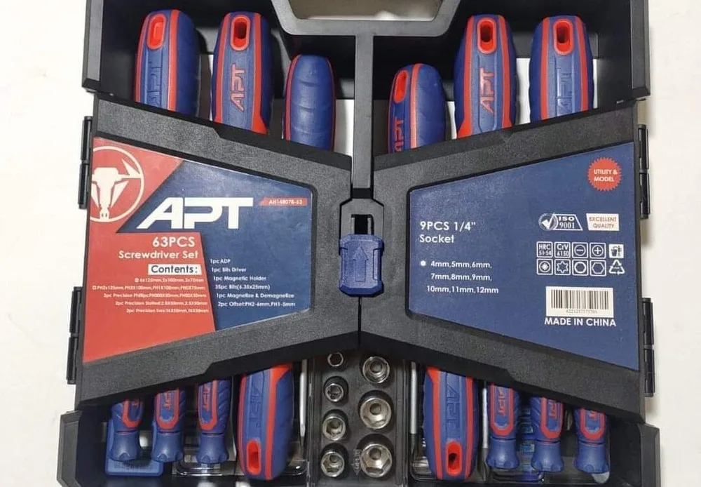 طقم مفكات متعدد المقاسات +سنون و لقم +مكعب مغناطيسي 63 قطعة APT